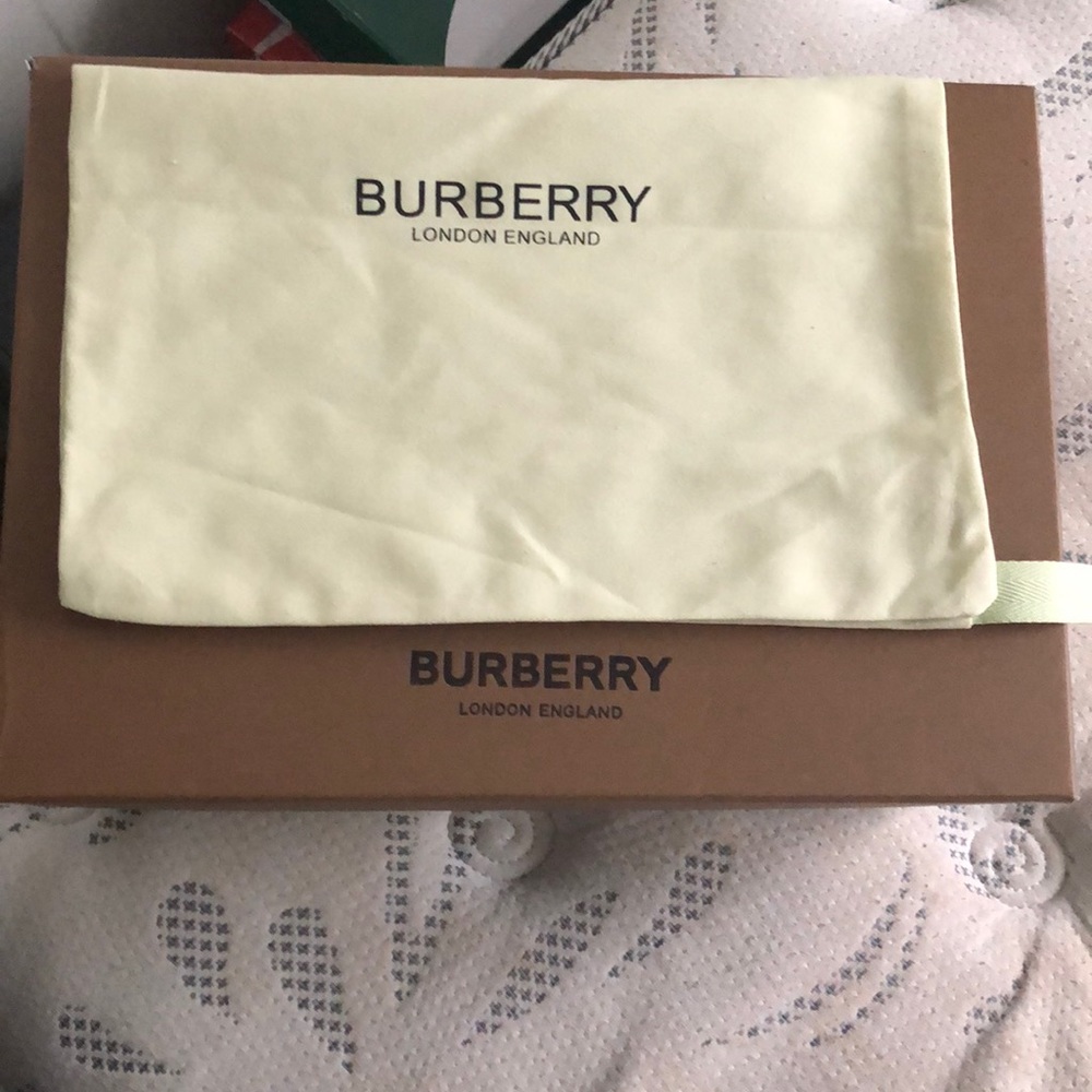 Mens Burberry sneakers, only worn one time.